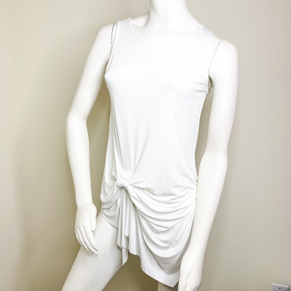 FIFTEENTWENTY Soft White Sleeveless Long Tunic - Picture 1 of 4